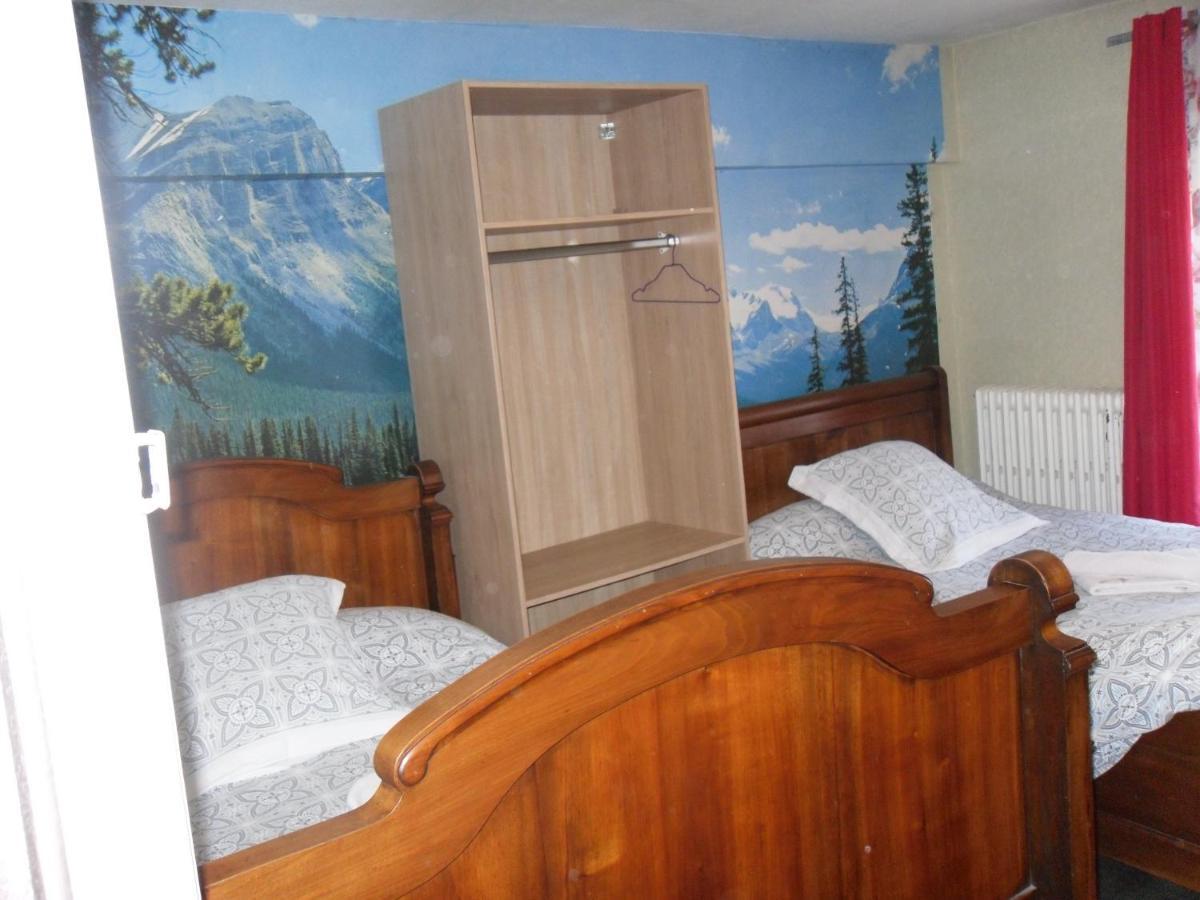 Hotel l'escale gourmande à Châlus Extérieur photo