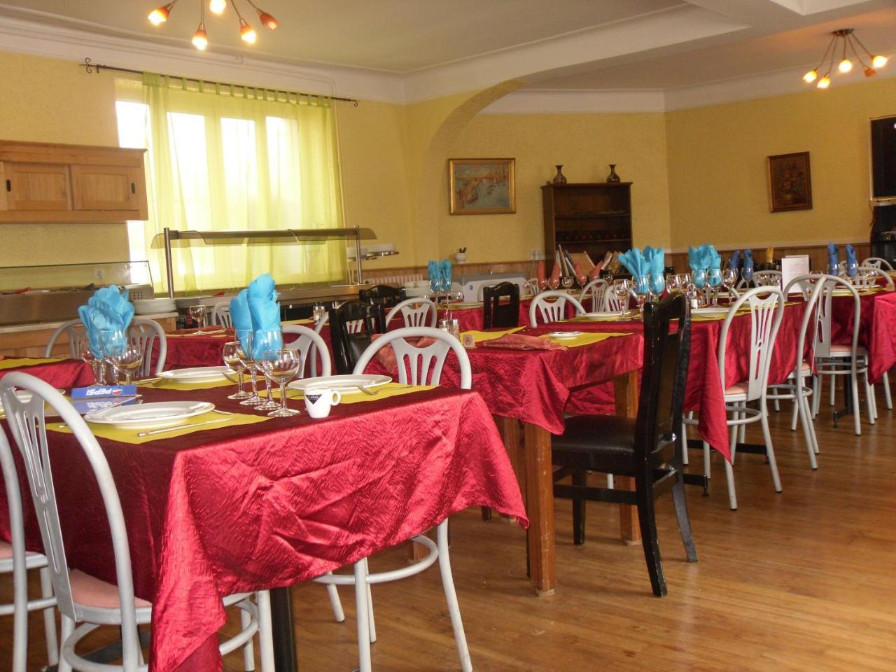 Hotel l'escale gourmande à Châlus Extérieur photo