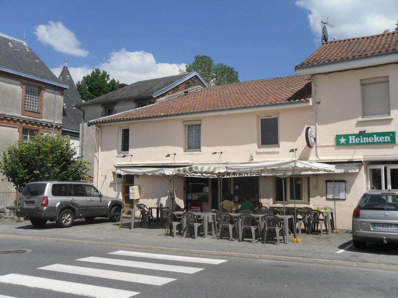 Hotel l'escale gourmande à Châlus Extérieur photo