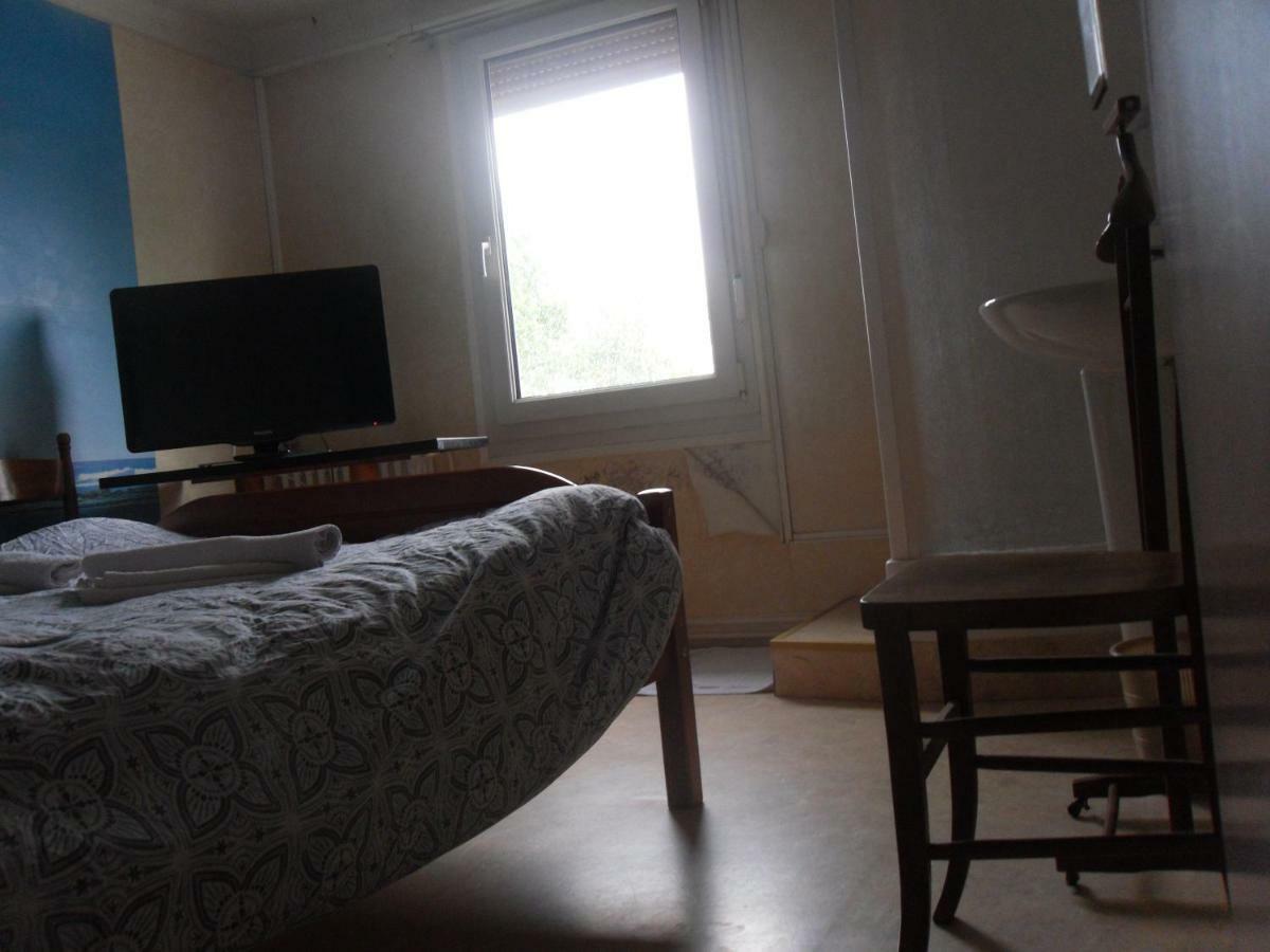 Hotel l'escale gourmande à Châlus Extérieur photo