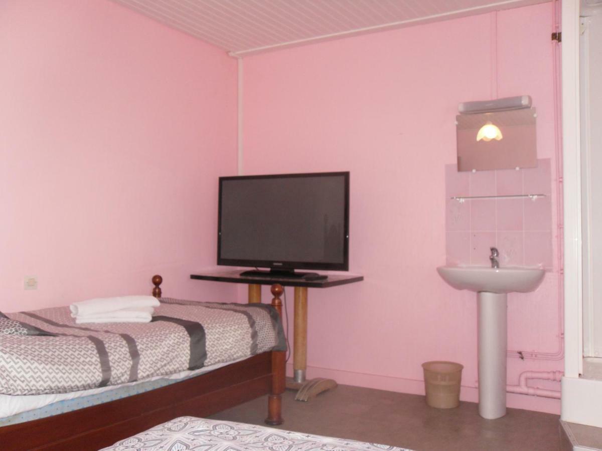 Hotel l'escale gourmande à Châlus Extérieur photo