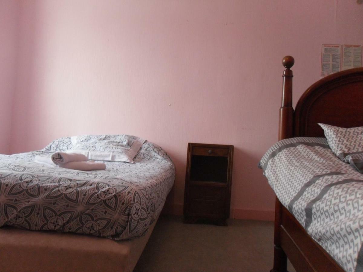 Hotel l'escale gourmande à Châlus Extérieur photo